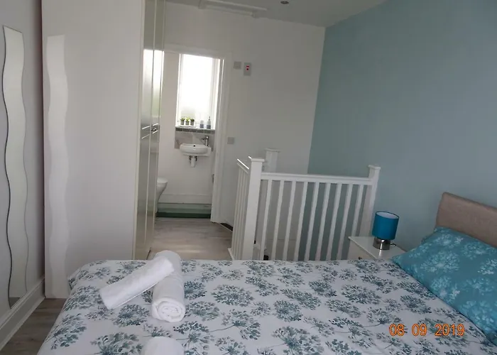 The Whiteways Appartement *