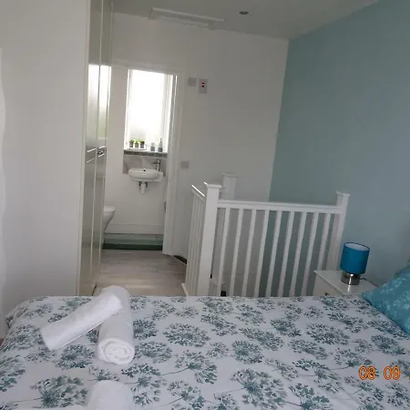 The Whiteways Lejlighed *